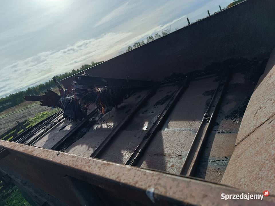 Rozrzutnik przyczepa 35 t Skrzynno