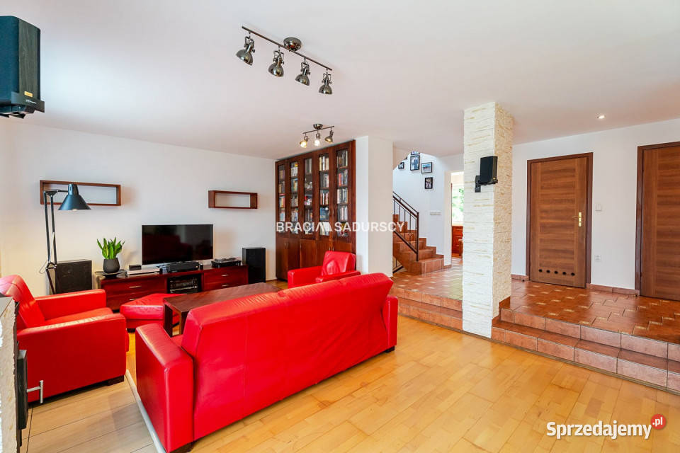 Dom wolnostojący Marcyporęba 191m2