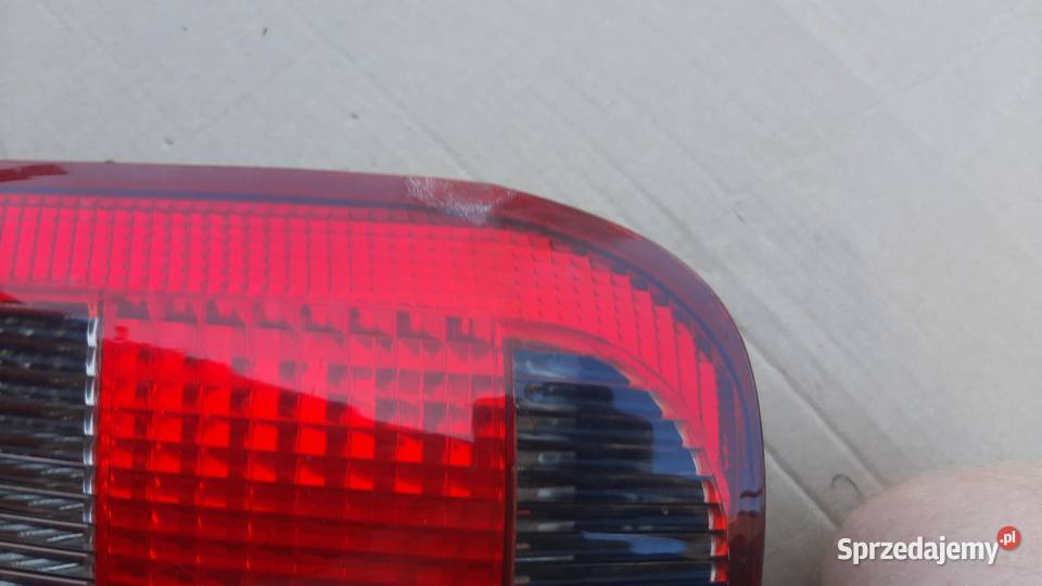 lampa tylna prawa lewa FORD FUSION 0205r osobowe dolnośląskie Dębno
