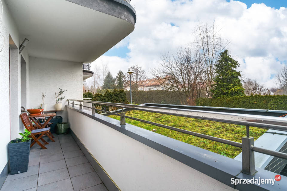 Świetny rozkład i balkon dużo zieleni i spokój Warszawa sprzedam
