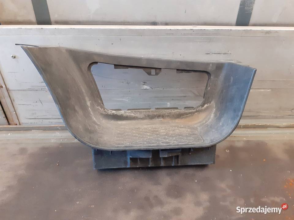 STOPIEŃ KABINY LEWY IVECO DAILY 14 Bielsko-Biała sprzedam