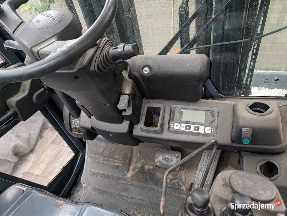 Wózek widlowy elektryczny TOYOTA 8FBMT20 Toyota