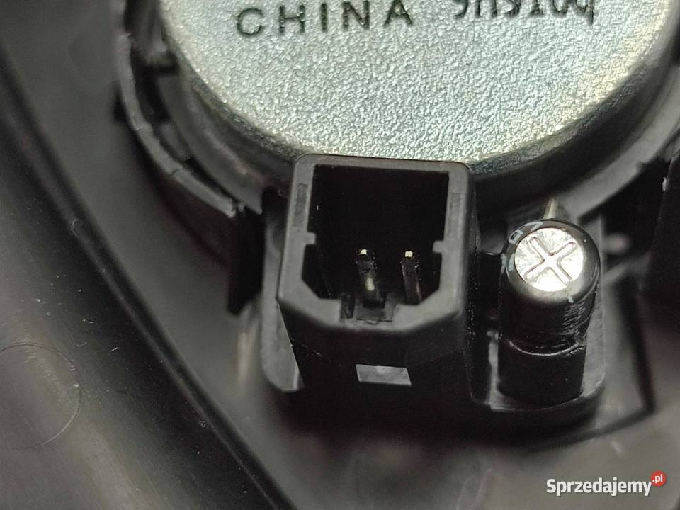 OSŁONA PLASTIK LUSTERKA LEWEGO MAZDA 3 20032009