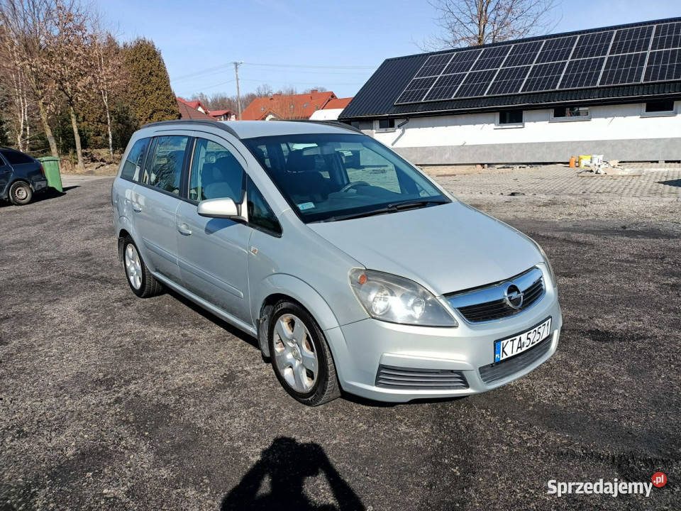 Opel Zafira Opel Zafira 19CDTI 101 05r 7os B