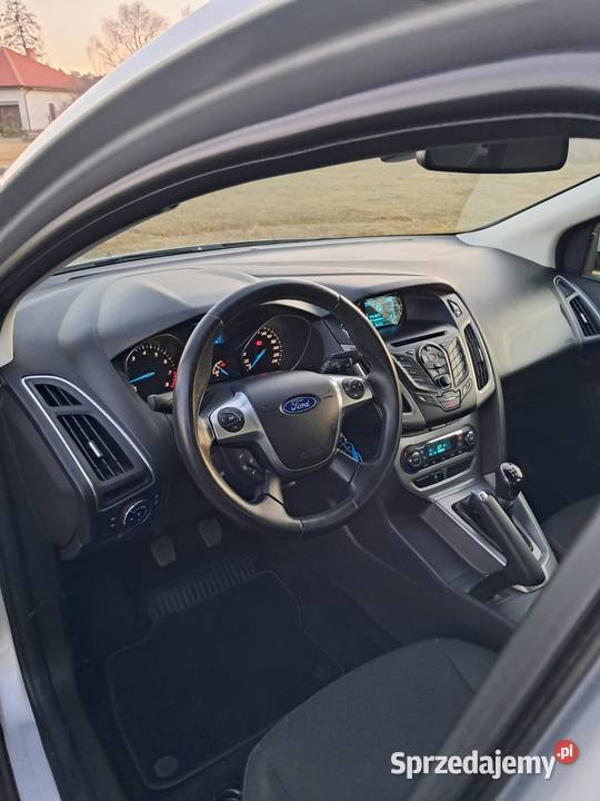 Ford Focus 16 zwykła benzyna tempomat z Niemiec wielkopolskie