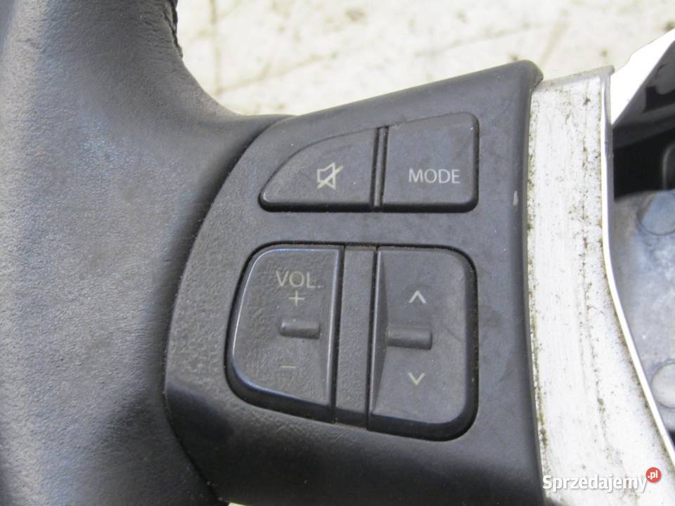 KIEROWNICA SKÓRZANA SKÓRA MULTIFUNKCJA SUZUKI Kierownice