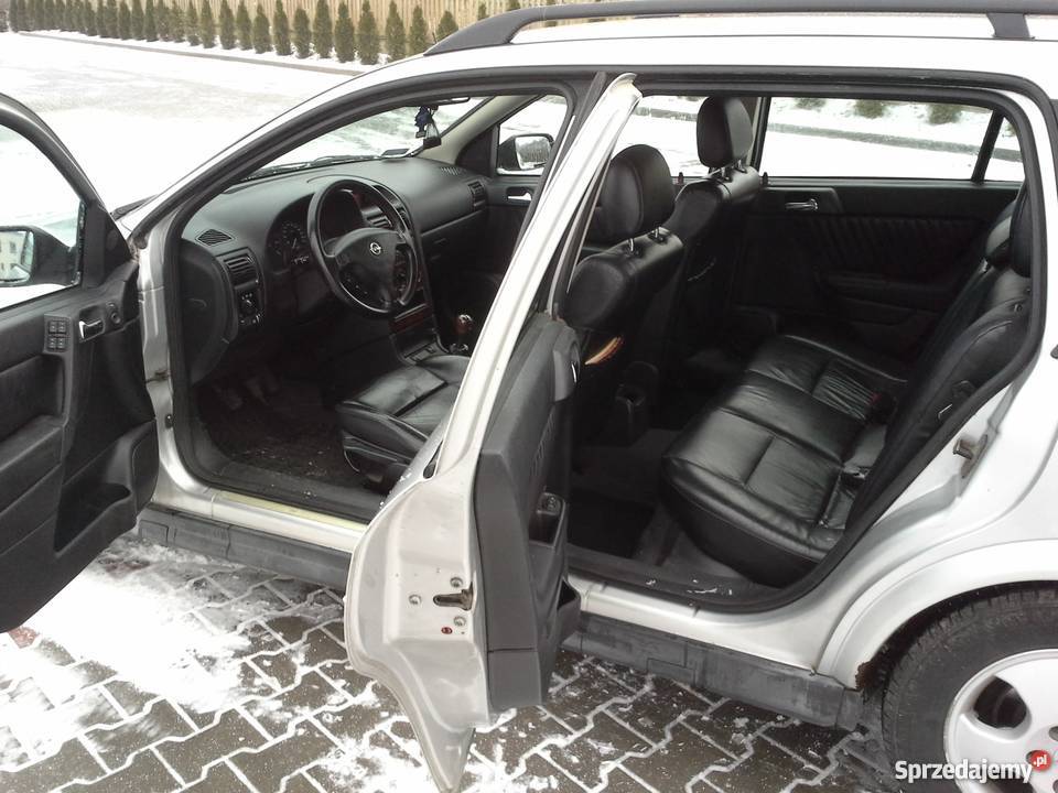 Opel Astra II G Kombi 20DTI 101 SKÓRA srebrny