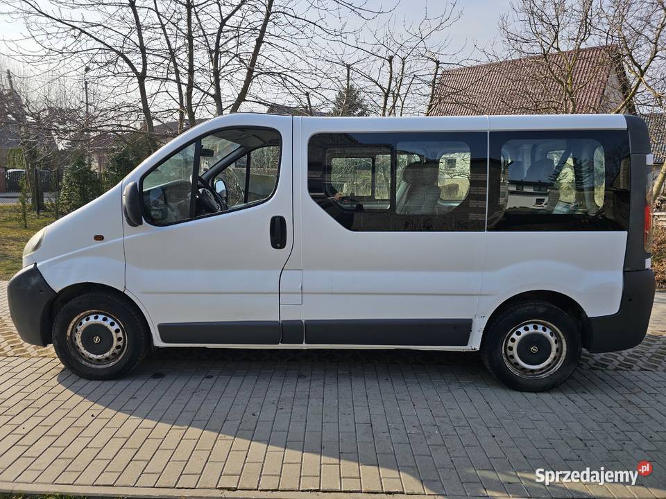 Opel Vivaro 19 CDTi 100 nieuszkodzony Bielsk