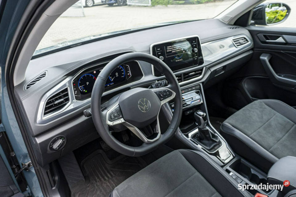 Volkswagen TRoc Style 15 TSI 150 DSG DEMO I ABS Łódź