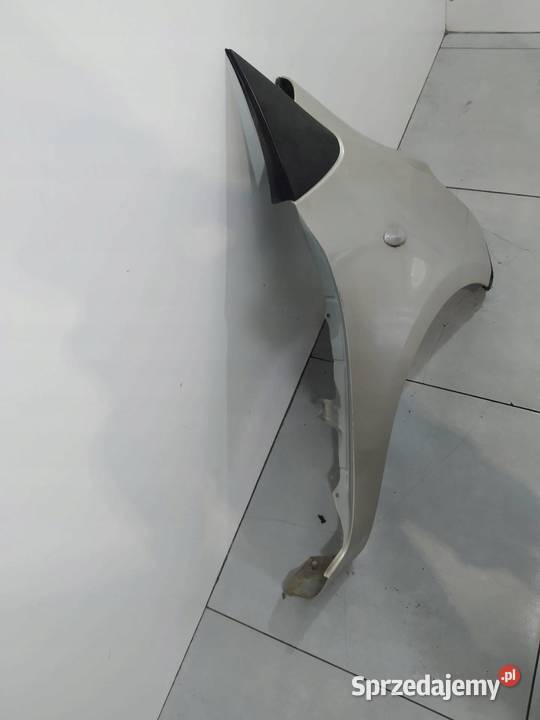 BŁOTNIK PRAWY PRZÓD 5A7 LIFT Toyota Yaris II