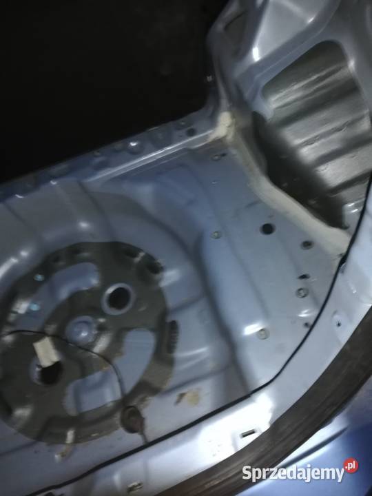 pas tyly wana bagaznika hiunda i30 łódzkie Wieluń