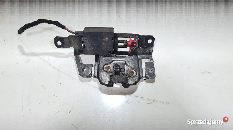 Zamek klapy bagażnika bmw e46