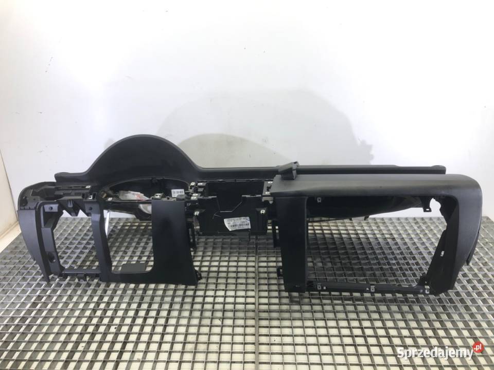 KOKPIT VW PASSAT B7 Kombi 1015 KONSOLA DESKA podkarpackie