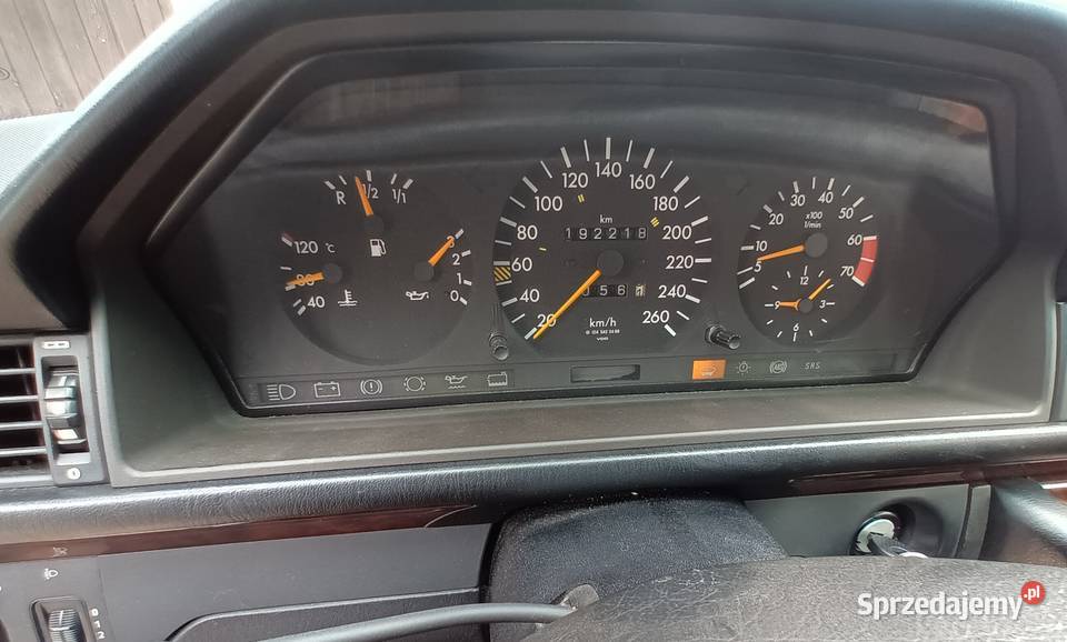 Mercedes w124 400e V8 Piękny KLASYK Biskupiec