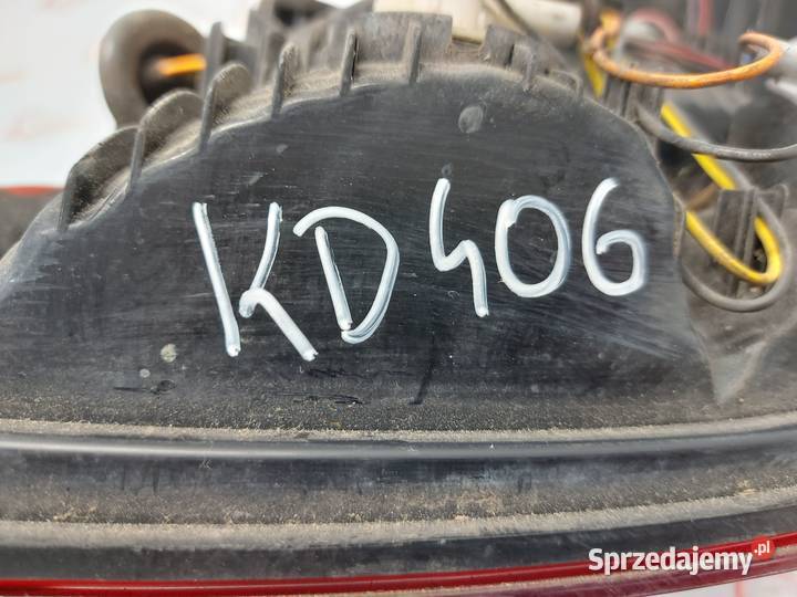 PEUGEOT 108 17r lampa lewa tył