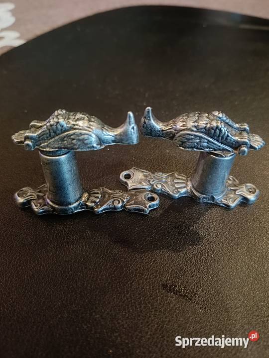 Wieszaki uchwyty do broni dwie sztuki Lipno sprzedam