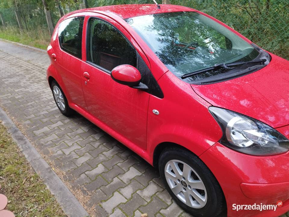 Sprzedam Toyotę Aygo aluminiowe felgi Boronów sprzedam