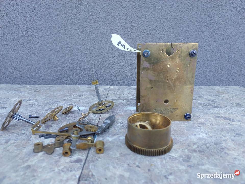 M027 Mechanizm starego zegara Kienzle chodzik w Tczew