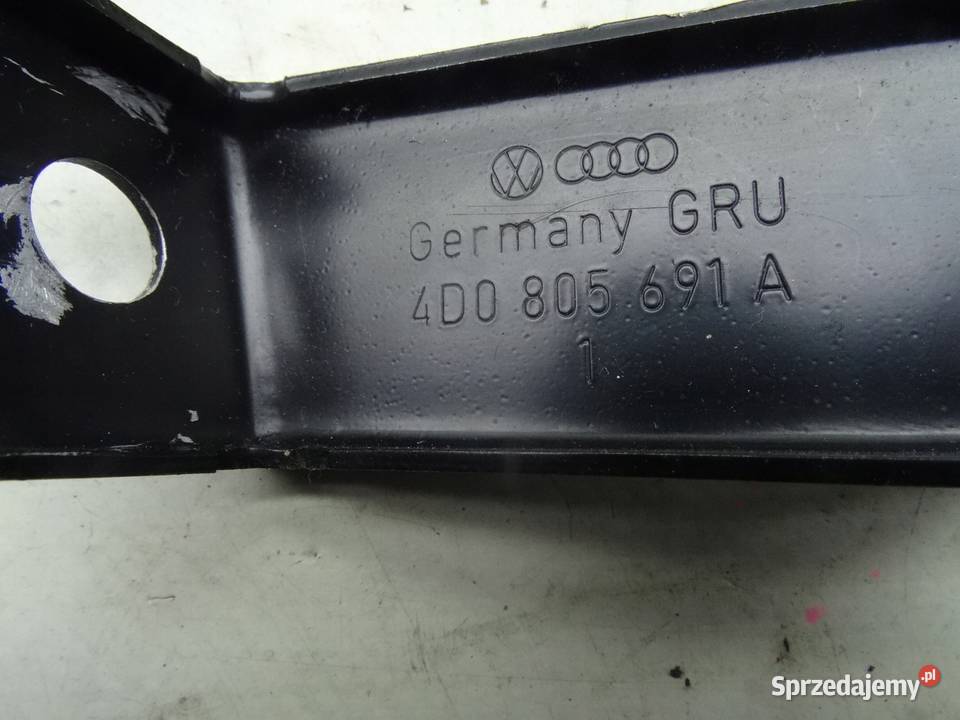 AUDI A8 D2 OSLONA ZBIORNICZKA PLYNU 4D0805583E Przemęt