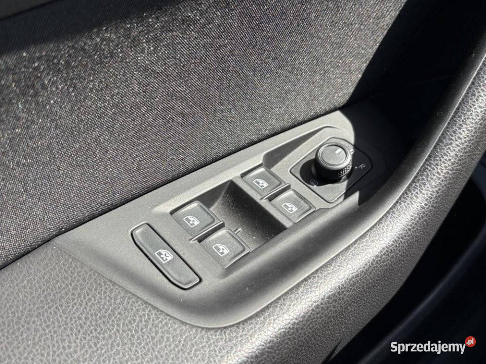 Volkswagen Passat 2022r Carplay Podgrz Fotele Warszawa sprzedam