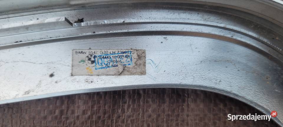 LISTWA DRZWI PRAWY TYŁ BMW 5 G30 CHROM Ruda Śląska