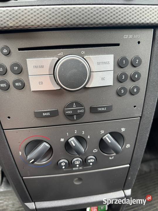 Opel Meriva granatowy Łaszczyn