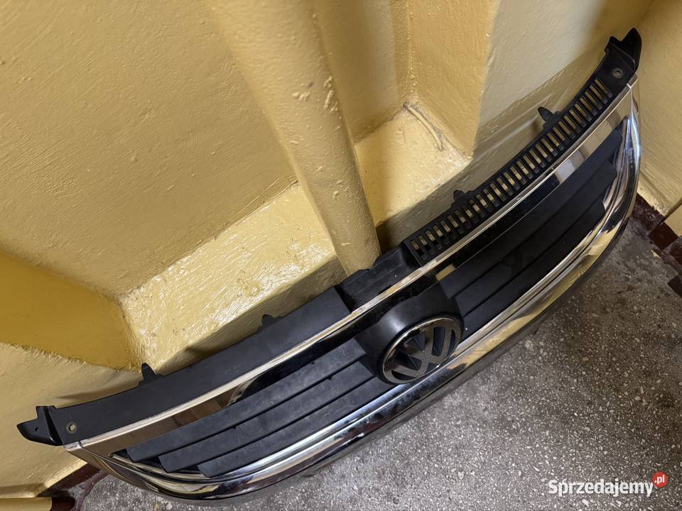 Vw Touran przednia atrapa grill zderzak emblemat Zabrze