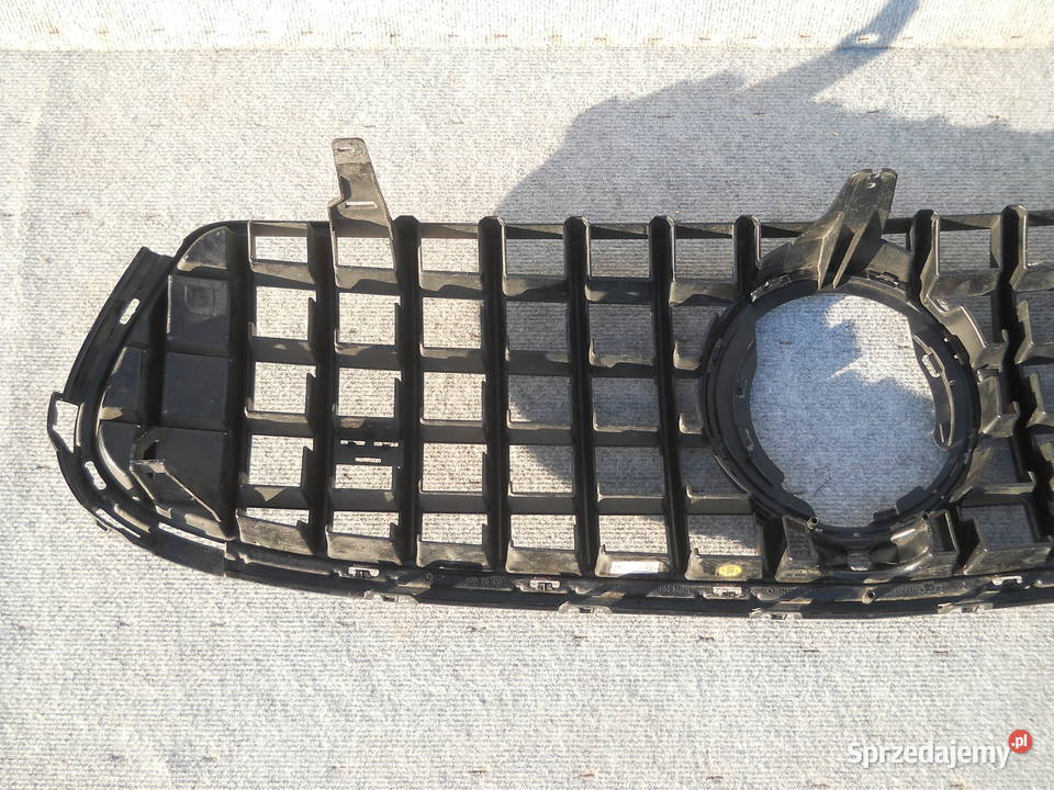 MERCEDES GLC X253 ATRAPA GRILL