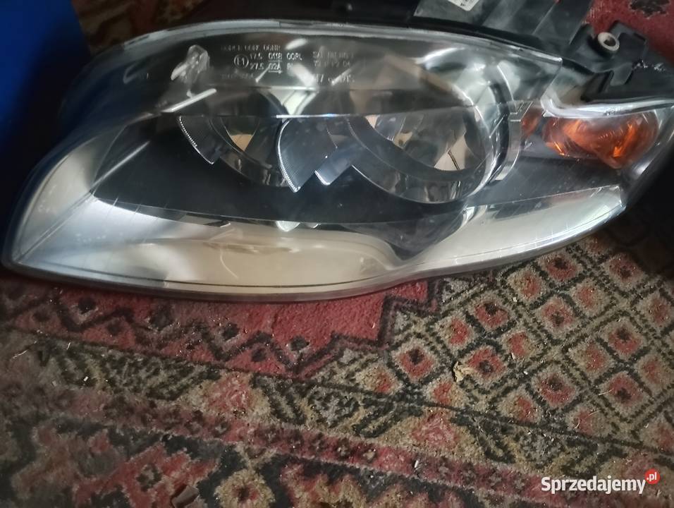 Reflektor Audi a4 B7 osobowe Lampy przednie Radziejów sprzedam