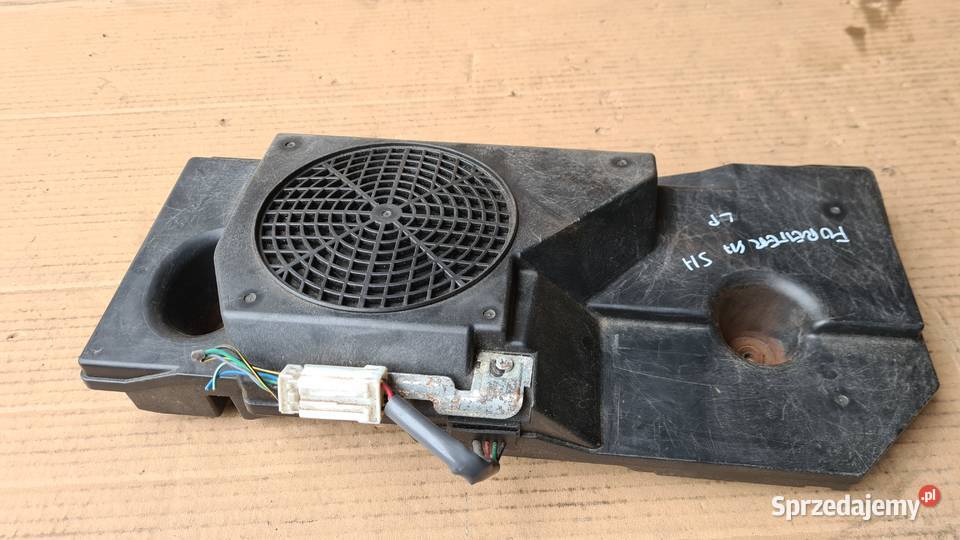 Subaru Forester 3 głośnik duży subwoofer spod osobowe