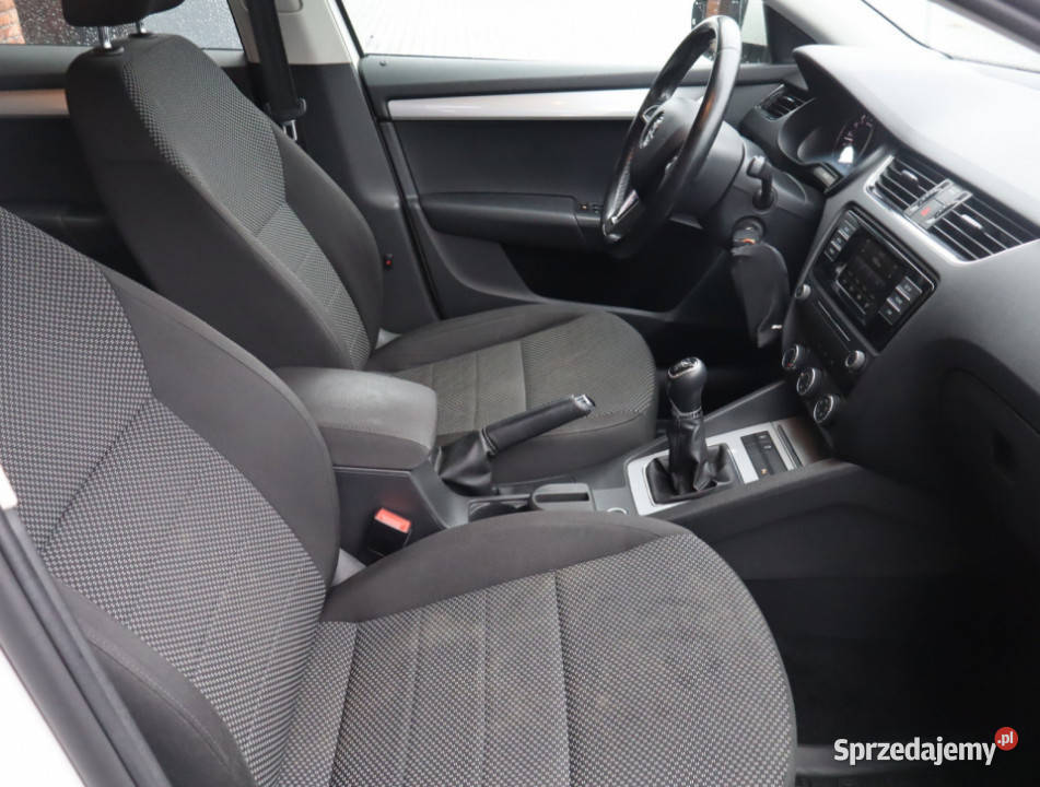 Skoda Octavia 16 TDI isofix Piaseczno sprzedam