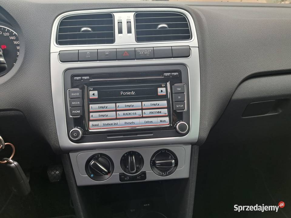 SPRZEDAM VW POLO 6R 70KM Turek