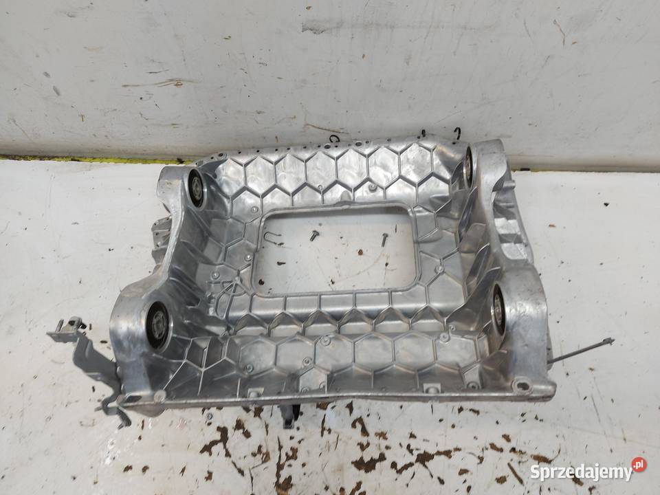 Mercedes EQA 250 W243 WSPORNIK MOCOWANIE SKRZYNI osobowe