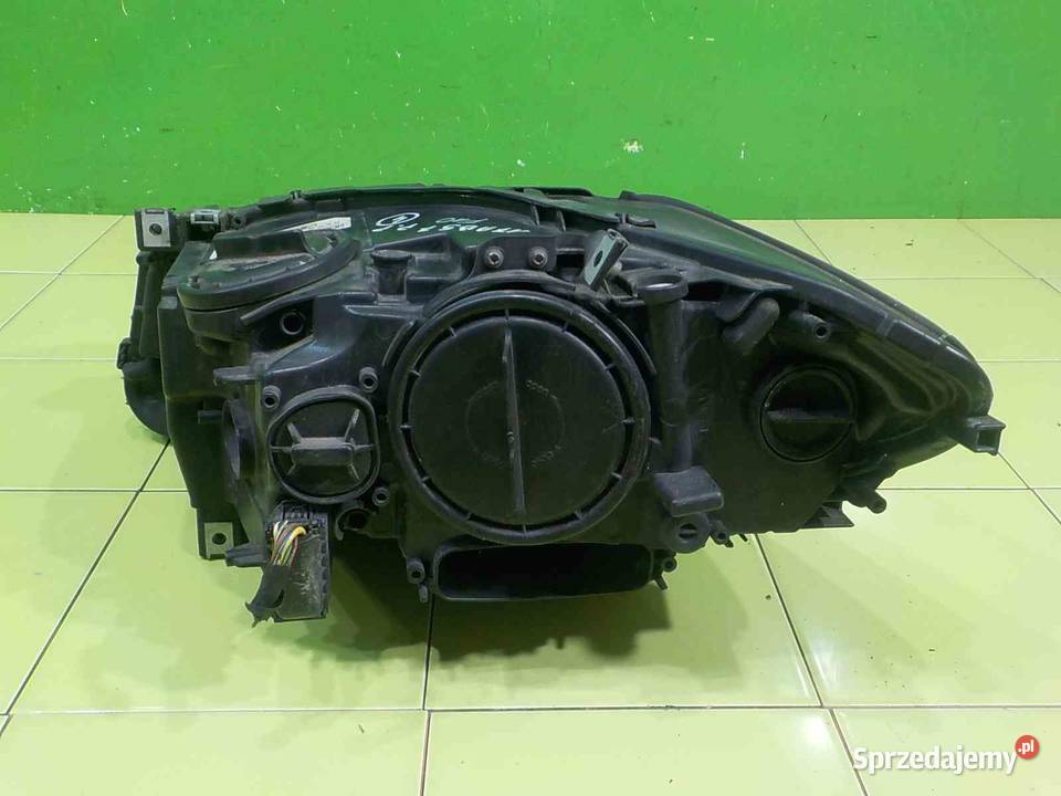 BMW 5 F10 11r 1013 SEDAN lampa prawa przod osobowe Suków
