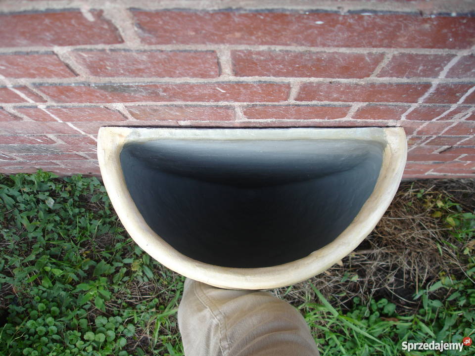 Sprzedam mrozoodporną donicę w stojaku kowala Jelenia Góra