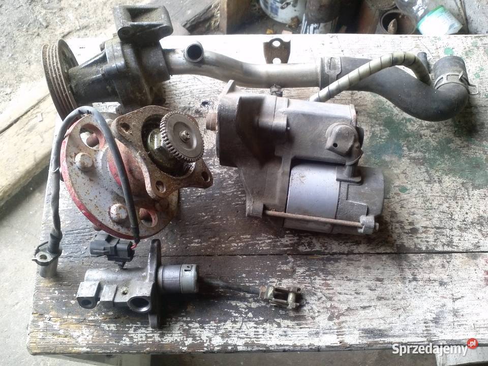 Pompa wody kompletn toyota corolla 16 B Rok produkcji 1996 Mielec