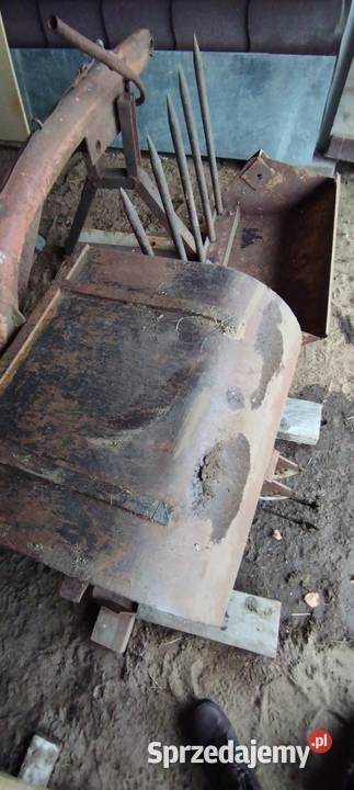 Ładowacz na tył ciągnika Czarna Kolonia