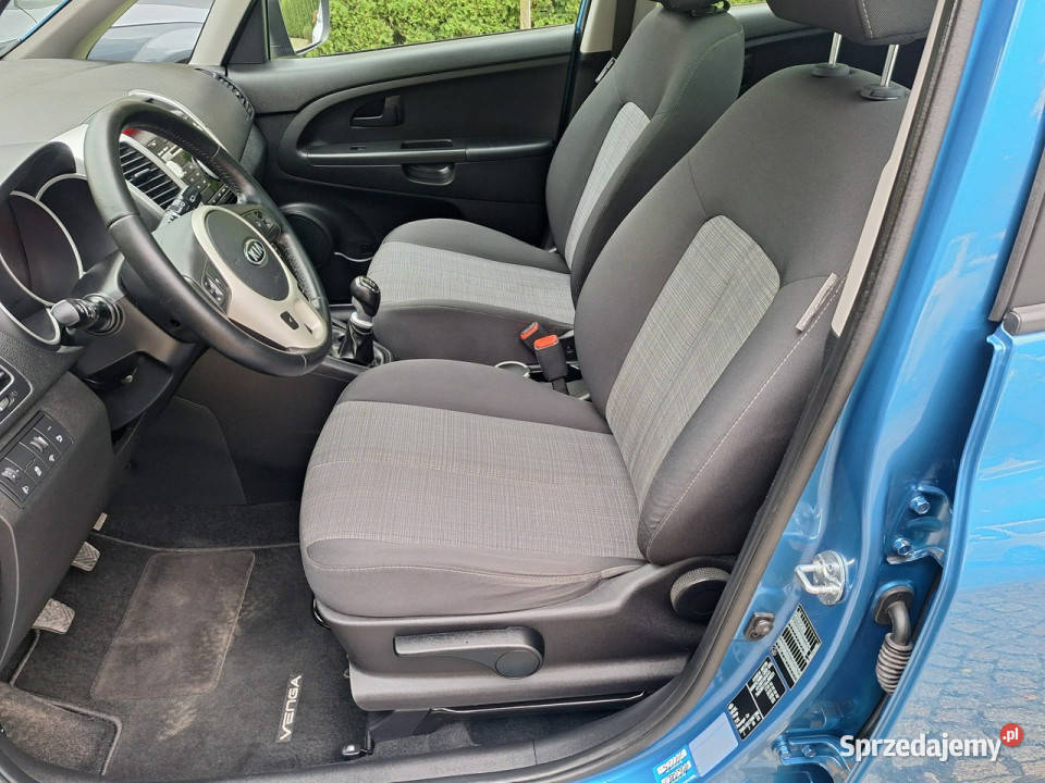 Kia Venga Spirit panorama dach niewielki klimatyzacja Siewierz