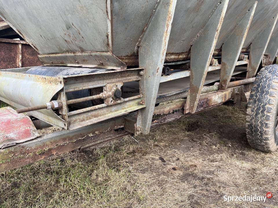 Rozsiewacz do wapna RCW3 Borki