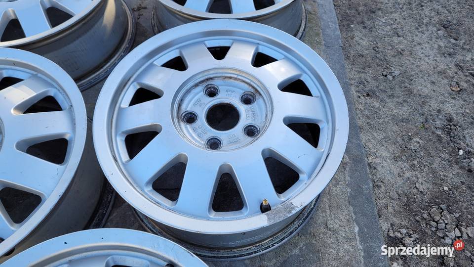 Felgi 15 AUDI A4 ET45 komplet 5 osobowe Koła i felgi lubelskie Piaski