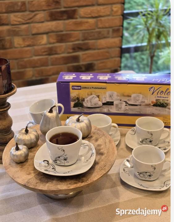 69 Zestaw 6 sztuk filiżanek ze spodkami VIOLET sprzedam