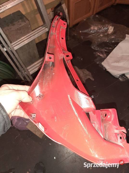 Honda CBR125R Osłona prawego reflektora mazowieckie Różan
