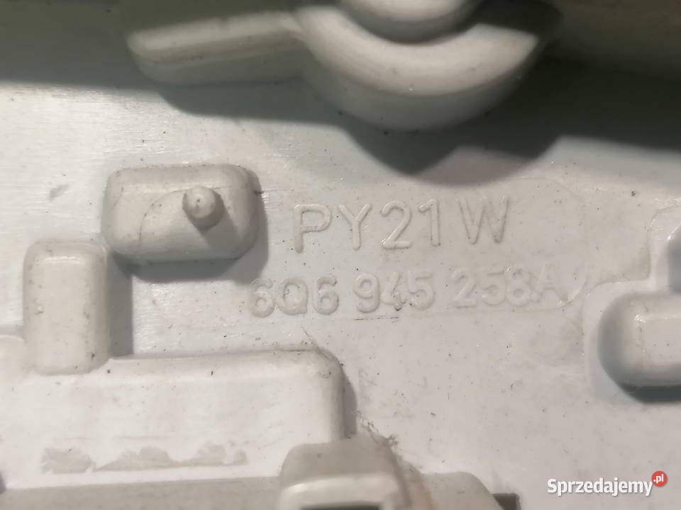 wkład żarówek lampy tył prawy 606945258A VW Piotrków Trybunalski