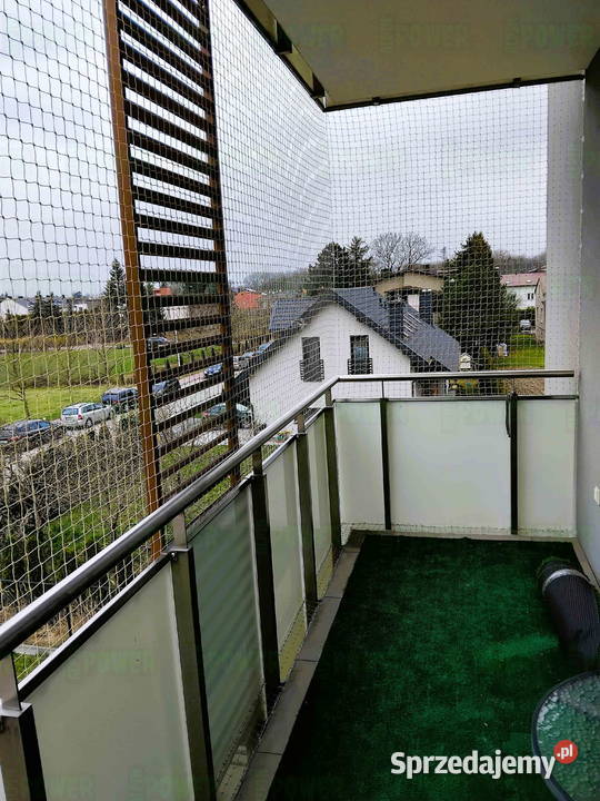 Założenie siatki na balkon przed ptakami Warszawa