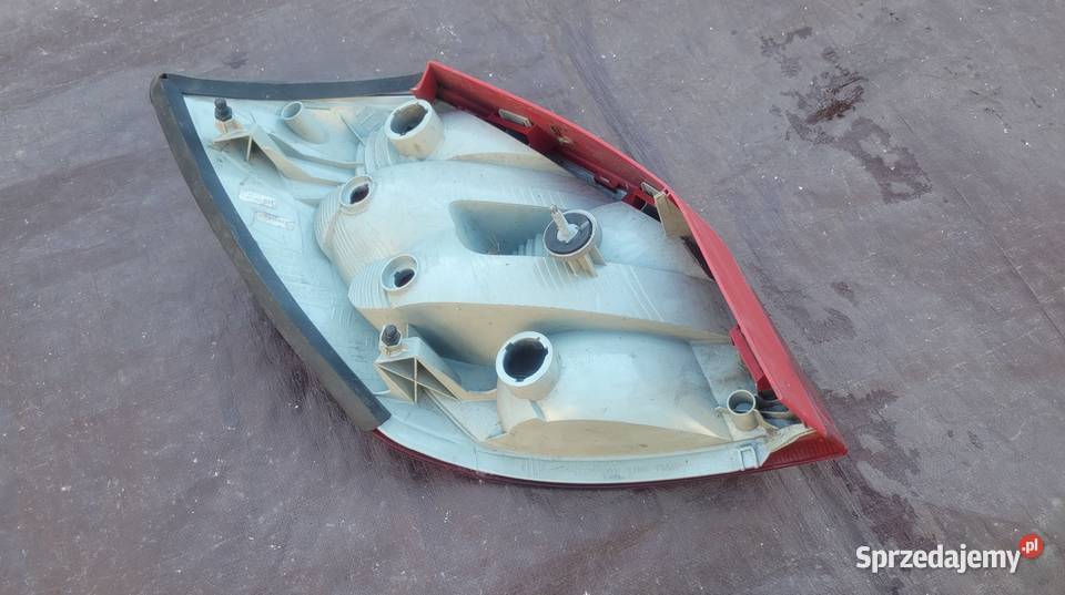 SKODA FABIA II LAMPA PRAWA TYLNA TYŁ 5J6945096 osobowe śląskie Ruda Śląska