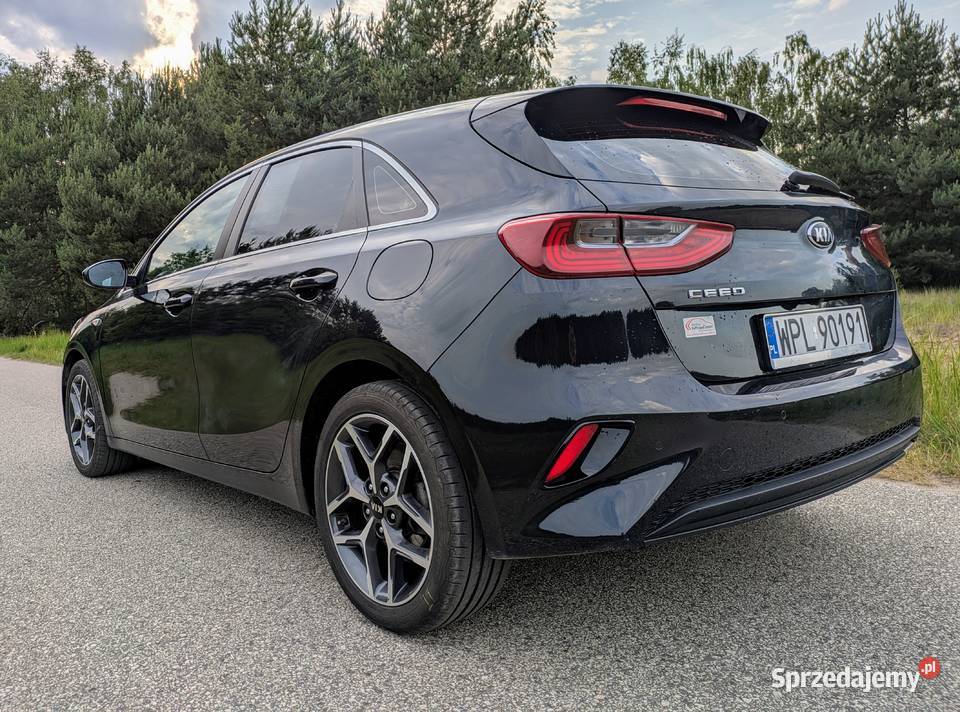 KIA CEED 16 CRDi wersja L 2019 skrzynia manualna 180000km Słubice