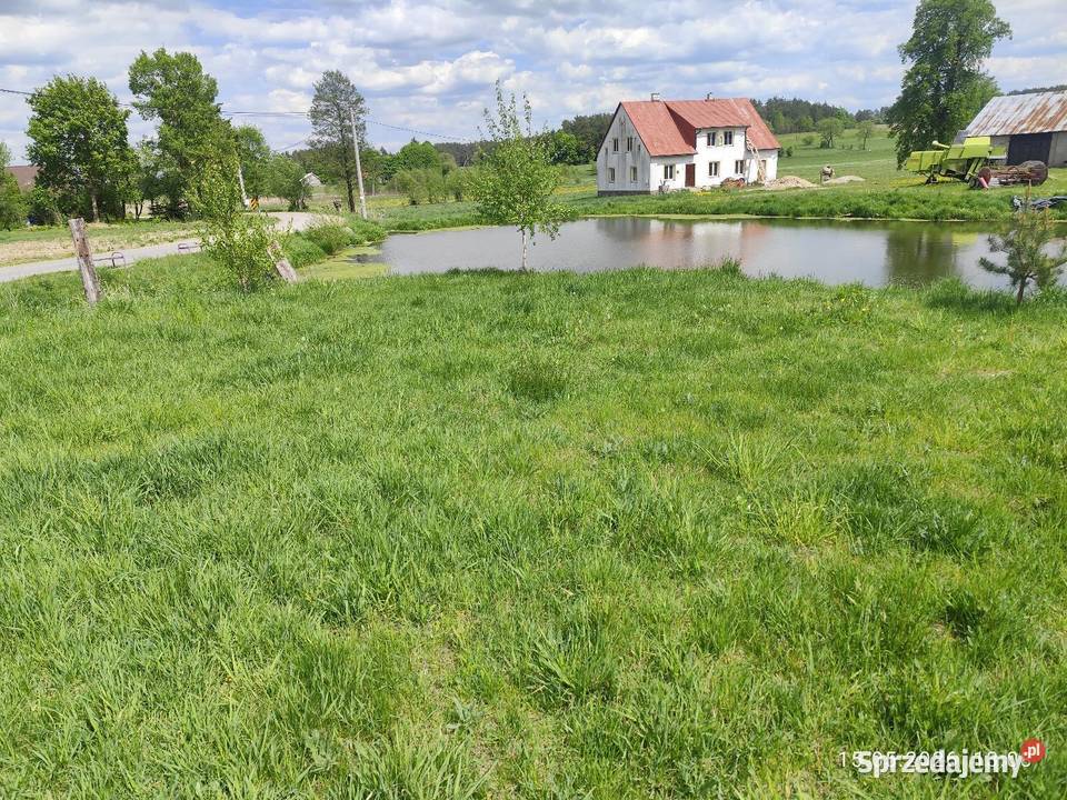 Działka budowlana z budynkiem stawem Danowo