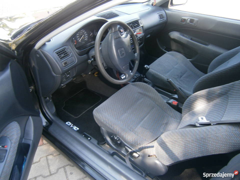 Honda Civic VI Ek3 D15Z6 radio Krasne