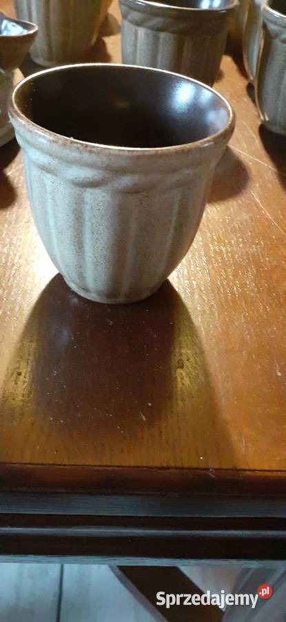 Ceramiczne naczynia zastawy