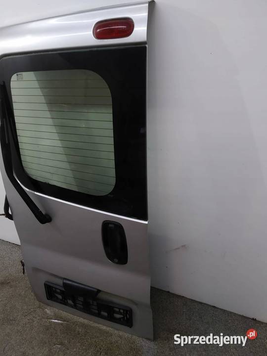 DRZWI LEWE TYŁ CMG64 Nissan Primastar I 20012014 Rok produkcji 2004